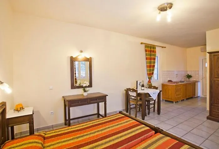 公寓式酒店 Pefkos Filoxenia 4*