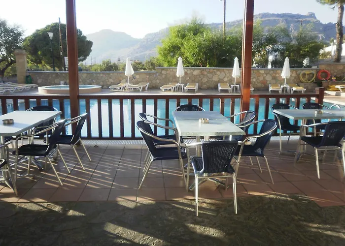Pefkos Filoxenia Lejlighedshotel 4*