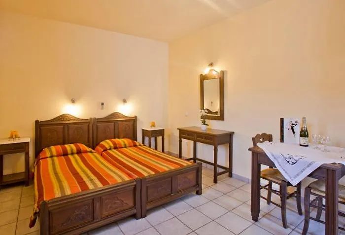 Pefkos Filoxenia Lejlighedshotel 4*