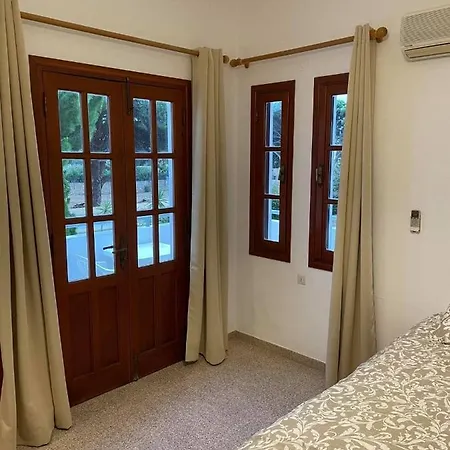 Pefkos Filoxenia Hotel apartamentowy