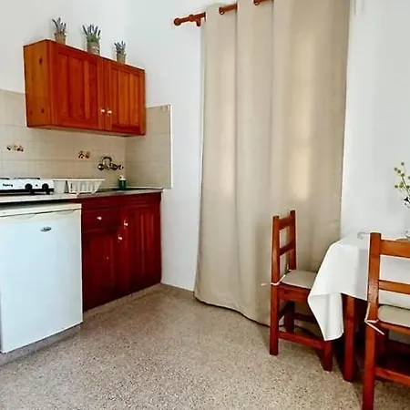 Pefkos Filoxenia Aparthotel