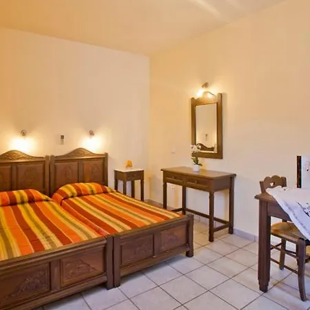 Pefkos Filoxenia Lägenhetshotell 4*