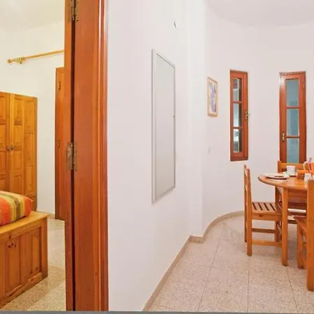 Pefkos Filoxenia Aparthotel