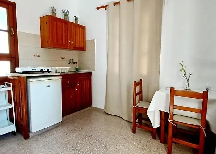 Pefkos Filoxenia 아파트호텔