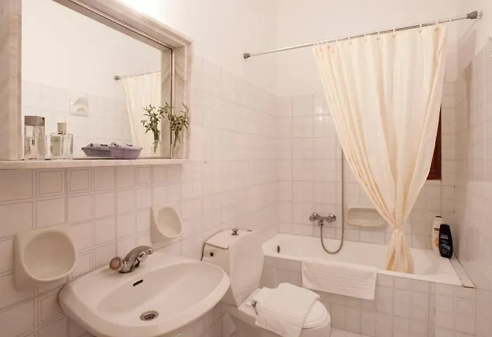 Pefkos Filoxenia 아파트호텔 4*