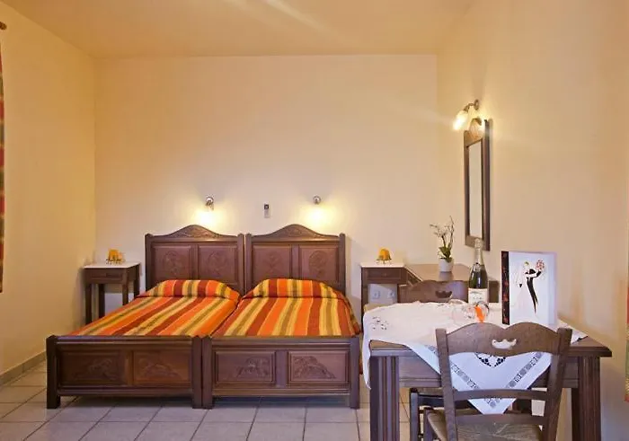 아파트호텔 Pefkos Filoxenia